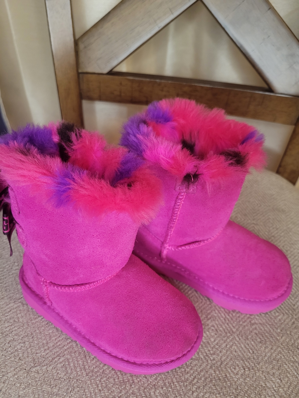 UGG Bailey Bow Plaid Punk Boots. - Picture 6 of 8
